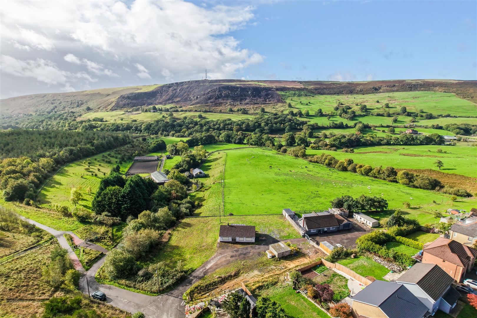 Farm View, Tysswg Lane, Tredegar NP22 5BJ